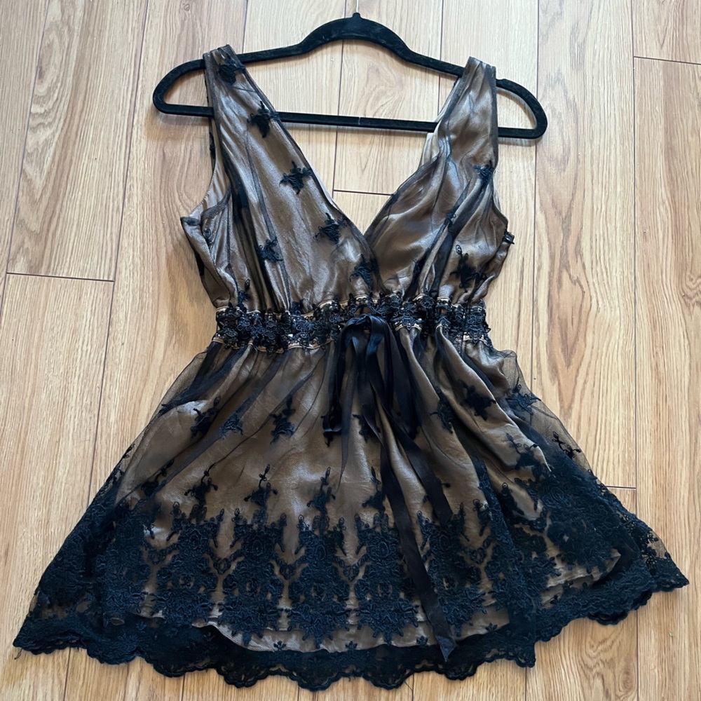 Danier Black Chemise with Lace Details vintage picture doesn't do it justice